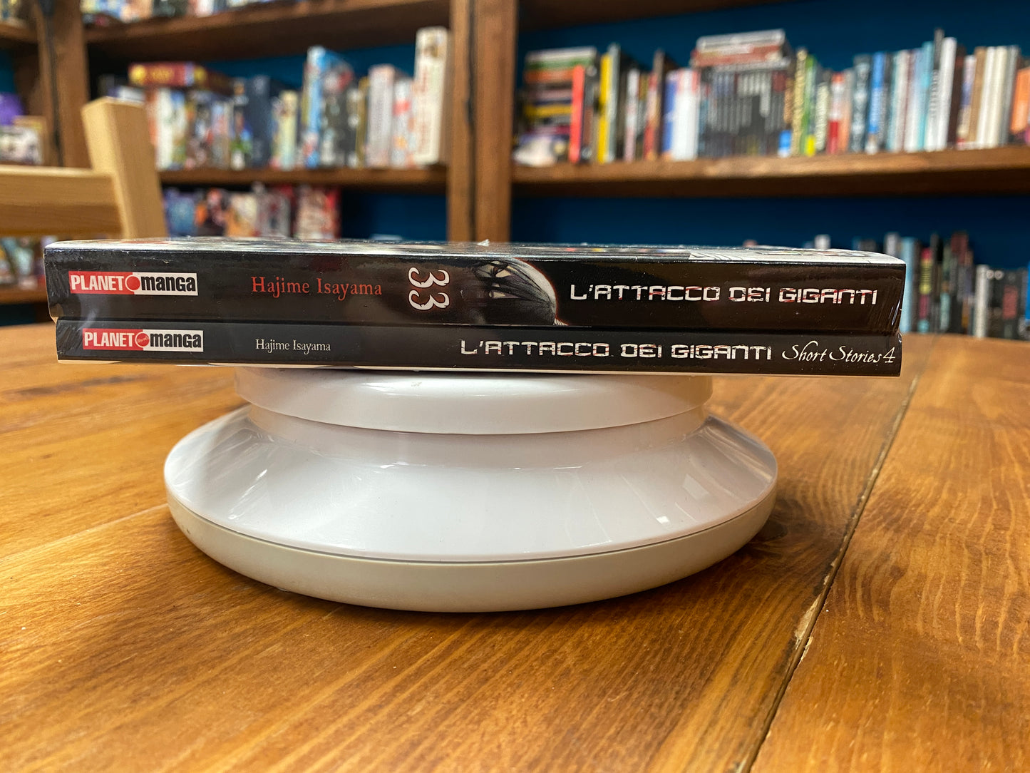 L'Attacco dei Giganti 33 Variant – Edizione Limitata con Romanzo Short Stories 4 (Italia 2021) (Copia)